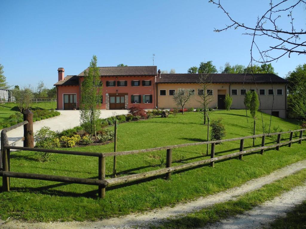 Castelcucco Agriturismo Cornolereヴィラ エクステリア 写真
